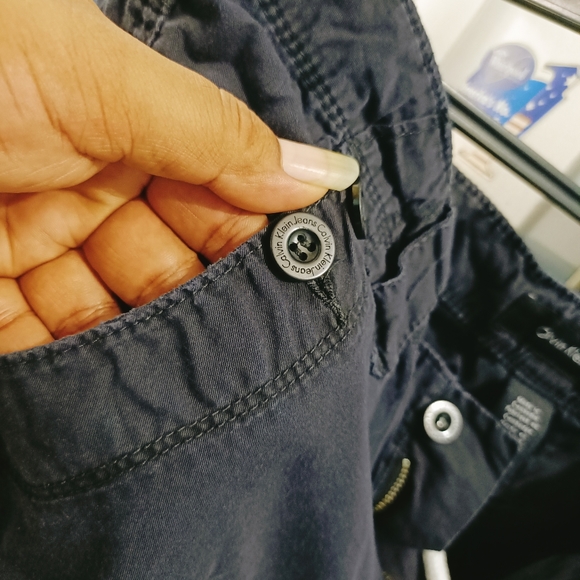 Calvin Klein - Picture 11 of 12